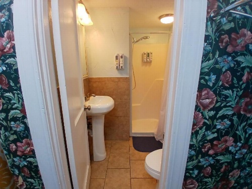 Jonathan Edwards Motel image 1
